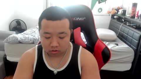 Snapshot of buffsexyman24 chatting on 03-09-25, 06:32 buffsexyman24 online show from 03-09-25, 06:32