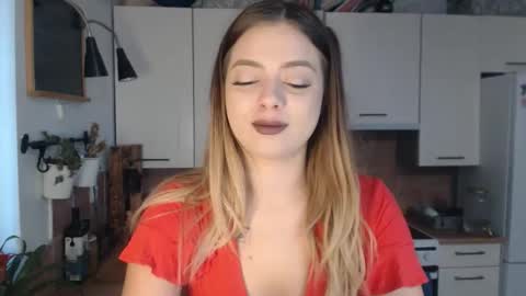 Snapshot of buffyextasy chatting on 12-02-25, 08:08 Buffy online show from 12-02-25, 08:08