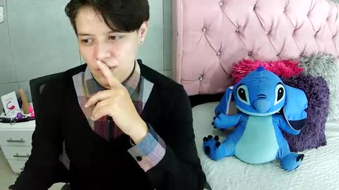 bug2025 online show from 12-17-25, 01:28