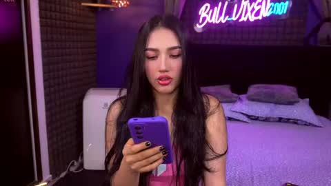 Snapshot of bull_vixen2001 chatting on 06-09-26, 12:55 Bunny and The Rock online show from 06-09-26, 12:55