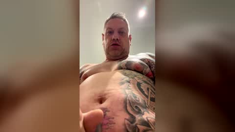 bulletbill1 online show from 04-25-26, 03:42