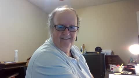 bullfrogg5050 online show from 06-15-26, 04:42