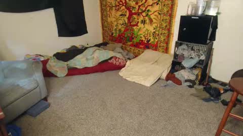 Snapshot of bun_twunk chatting on 12-15-25, 04:55 Shane online show from 12-15-25, 04:55