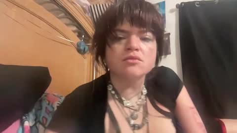Snapshot of bunbunninjaz chatting on 01-08-25, 04:23 bunbunninjaz online show from 01-08-25, 04:23