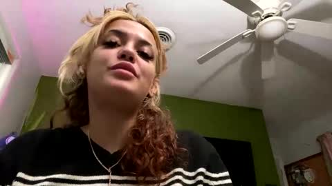 bunnibaby333 online show from 09-22-25, 05:42