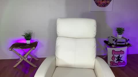 BUNNIE and THE DUDE TheLebowskis online show from 12-04-25, 01:59