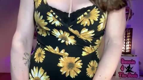 Snapshot of bunnieandthedude chatting on 02-04-26, 07:14 BUNNIE and THE DUDE TheLebowskis online show from 02-04-26, 07:14