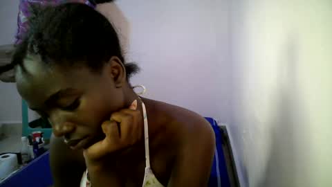 bunny_bliss1 online show from 06-30-26, 02:29
