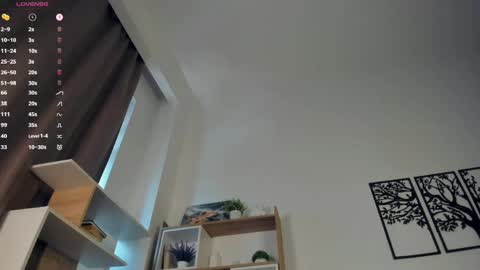 Aria online show from 05-16-26, 10:36