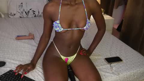 Snapshot of bunny_peaches22 chatting on 03-22-26, 09:23 QUEEN independent model online show from 03-22-26, 09:23