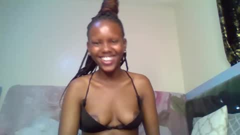bunnydiva_ online show from 11-19-25, 11:32