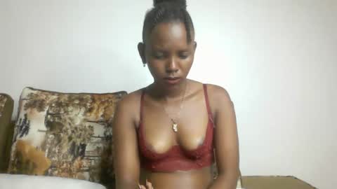 bunnydiva_ online show from 03-12-26, 04:18