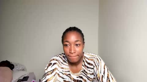 Snapshot of bunnygurl_ chatting on 11-09-25, 02:26 bunnygurl online show from 11-09-25, 02:26