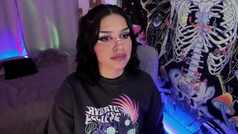 Snapshot of bunnypeachyy chatting on 01-06-25, 02:58 online show from 01-06-25, 02:58