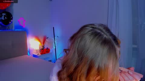 BunnyShows online show from 10-23-25, 12:15