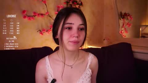 Snapshot of burnletitallburn chatting on 02-20-26, 02:52 Jessica online show from 02-20-26, 02:52