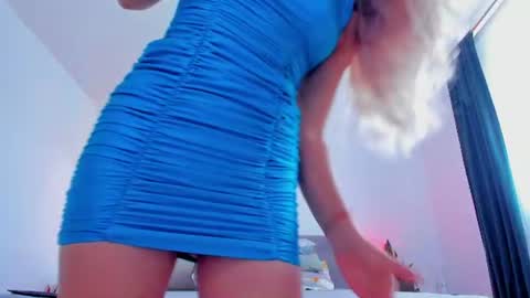 Larisa online show from 06-11-26, 03:59