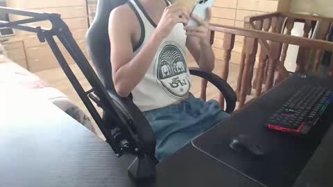 Snapshot of businessmboy04 chatting on 09-16-25, 03:13 businessmboy04 online show from 09-16-25, 03:13