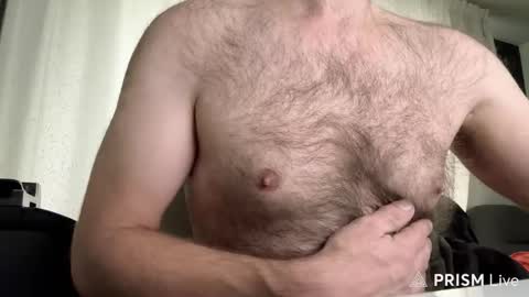 Snapshot of busterjoy chatting on 10-10-25, 10:36 busterjoy online show from 10-10-25, 10:36