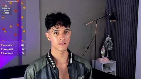 Snapshot of busterspinter chatting on 12-22-24, 09:00 Buster independent model online show from 12-22-24, 09:00