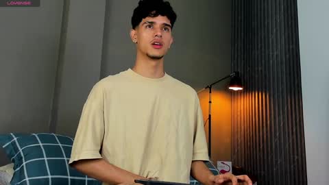 Snapshot of busterspinter chatting on 01-03-25, 07:38 Buster independent model online show from 01-03-25, 07:38