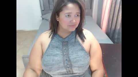 busty juicyy online show from 01-10-26, 02:30