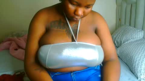 busty_mellons69 online show from 03-31-26, 03:41