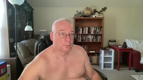 bustyballs100 online show from 09-26-25, 01:59