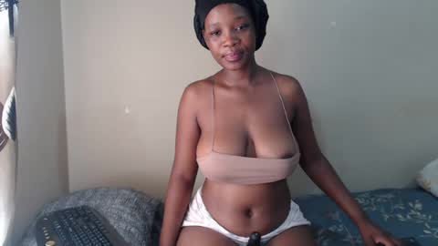 Snapshot of bustybunny_ chatting on 07-24-26, 09:18 bustybunny_ online show from 07-24-26, 09:18