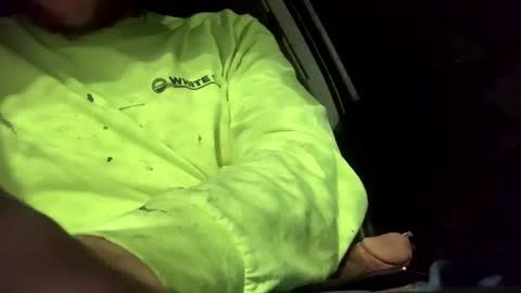 Snapshot of buttcheek18 chatting on 12-31-24, 11:09 John online show from 12-31-24, 11:09