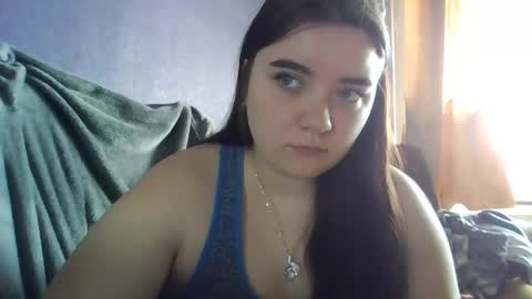 butterfly18988 online show from 11-21-25, 07:40