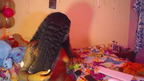 Snapshot of butterfly_rouse chatting on 11-21-25, 11:36 butterfly_rouse online show from 11-21-25, 11:36