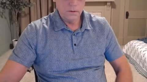 Snapshot of buttnakedfun954737 chatting on 01-22-25, 09:46 Miles online show from 01-22-25, 09:46