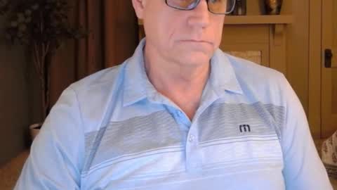 Snapshot of buttnakedfun954737 chatting on 02-01-25, 09:54 Miles online show from 02-01-25, 09:54