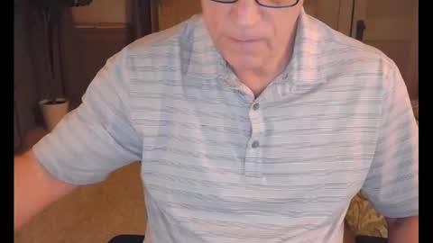 Snapshot of buttnakedfun954737 chatting on 03-03-25, 10:28 Miles online show from 03-03-25, 10:28