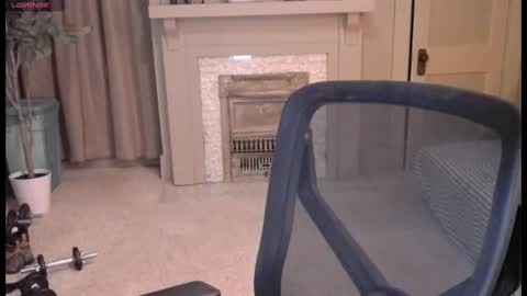 Snapshot of buttnakedfun954737 chatting on 10-24-25, 07:38 Miles online show from 10-24-25, 07:38