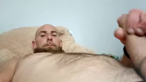 Hugeuncut92 online show from 11-15-25, 07:49