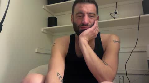 Snapshot of c2cmee chatting on 06-19-26, 05:12 c2cmee online show from 06-19-26, 05:12