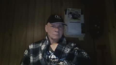 c4u58 online show from 12-19-25, 01:12