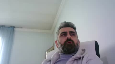 Snapshot of c534963 chatting on 01-02-25, 08:39 supersperm online show from 01-02-25, 08:39