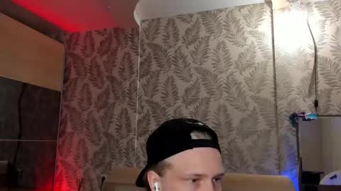 Snapshot of cactusjames_69 chatting on 09-24-25, 06:22 James online show from 09-24-25, 06:22