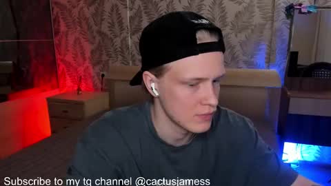 Snapshot of cactusjames_69 chatting on 10-21-25, 05:13 James online show from 10-21-25, 05:13