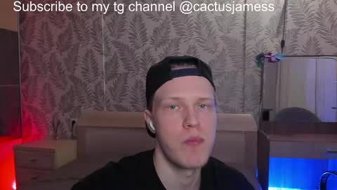 Snapshot of cactusjames_69 chatting on 11-22-25, 12:09 James online show from 11-22-25, 12:09