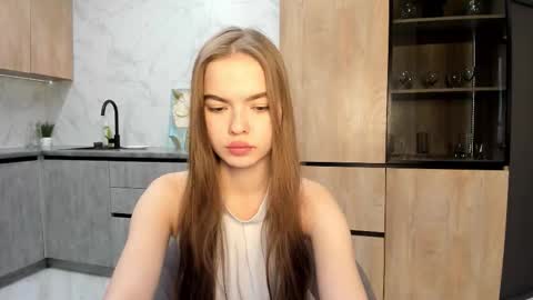 Snapshot of caelestiss chatting on 11-20-25, 08:58 Lita online show from 11-20-25, 08:58