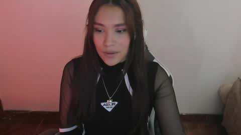 Snapshot of caelisse_cb chatting on 06-08-26, 05:13 caelisse_cb online show from 06-08-26, 05:13