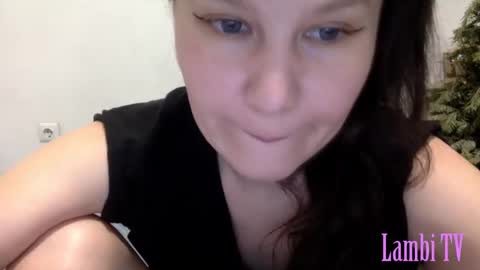 Snapshot of caffeinated_lamb chatting on 12-28-24, 07:22 Lamb online show from 12-28-24, 07:22