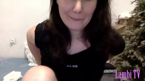 Snapshot of caffeinated_lamb chatting on 03-07-25, 07:27 Lamb online show from 03-07-25, 07:27