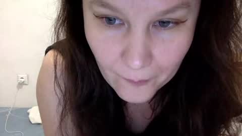 Snapshot of caffeinated_lamb chatting on 10-11-25, 06:06 Lamb online show from 10-11-25, 06:06