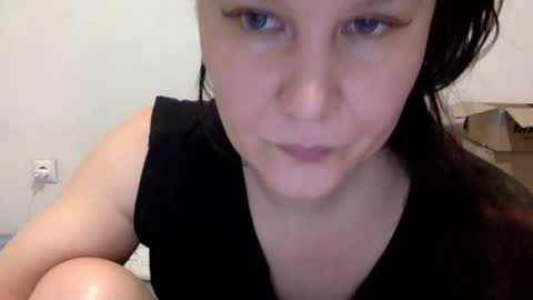 Snapshot of caffeinated_lamb chatting on 10-29-25, 07:04 Lamb online show from 10-29-25, 07:04