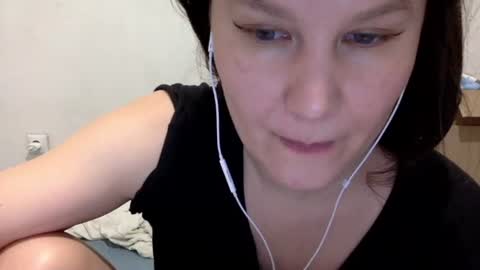 Snapshot of caffeinated_lamb chatting on 11-08-25, 06:51 Lamb online show from 11-08-25, 06:51